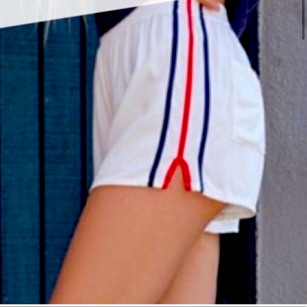 Brandy Melville John Galt Elastic Waist White Shorts Red Blue Stripes